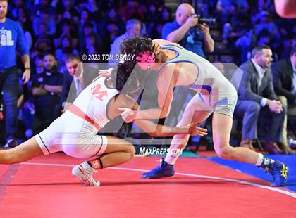 Thumbnail 1 in UIL 6A State Championships 106 lbv- 150 lb Finals photogallery.