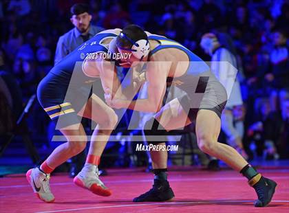 Thumbnail 1 in UIL 6A State Championships 106 lbv- 150 lb Finals photogallery.