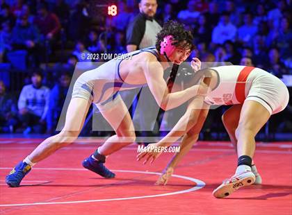 Thumbnail 3 in UIL 6A State Championships 106 lbv- 150 lb Finals photogallery.
