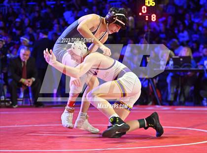 Thumbnail 3 in UIL 6A State Championships 106 lbv- 150 lb Finals photogallery.