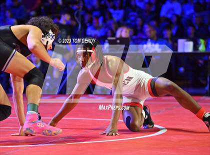 Thumbnail 3 in UIL 6A State Championships 106 lbv- 150 lb Finals photogallery.