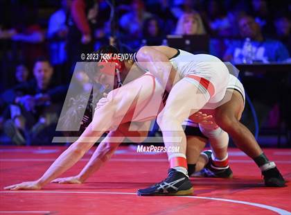 Thumbnail 1 in UIL 6A State Championships 106 lbv- 150 lb Finals photogallery.