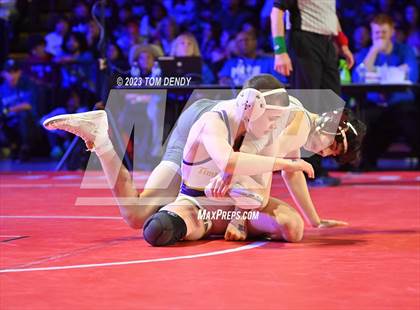 Thumbnail 1 in UIL 6A State Championships 106 lbv- 150 lb Finals photogallery.