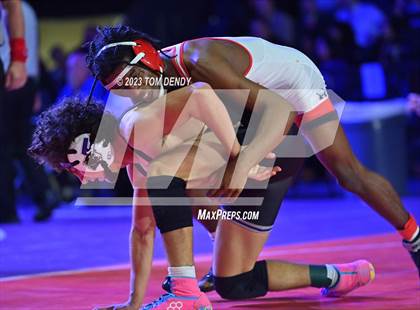Thumbnail 3 in UIL 6A State Championships 106 lbv- 150 lb Finals photogallery.