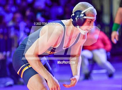Thumbnail 2 in UIL 6A State Championships 106 lbv- 150 lb Finals photogallery.