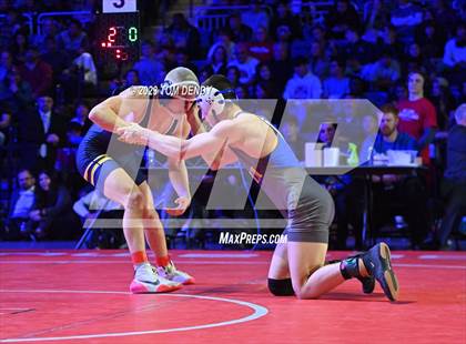 Thumbnail 2 in UIL 6A State Championships 106 lbv- 150 lb Finals photogallery.