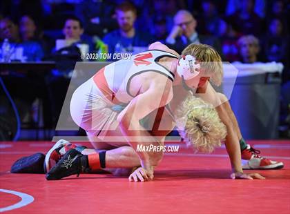 Thumbnail 2 in UIL 6A State Championships 106 lbv- 150 lb Finals photogallery.