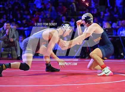 Thumbnail 2 in UIL 6A State Championships 106 lbv- 150 lb Finals photogallery.