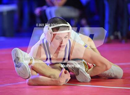 Thumbnail 3 in UIL 6A State Championships 106 lbv- 150 lb Finals photogallery.