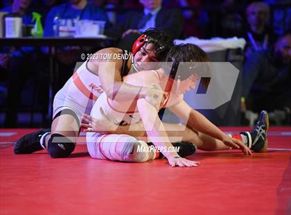 Thumbnail 2 in UIL 6A State Championships 106 lbv- 150 lb Finals photogallery.