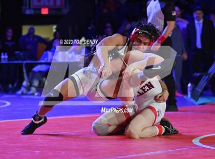 Thumbnail 2 in UIL 6A State Championships 106 lbv- 150 lb Finals photogallery.