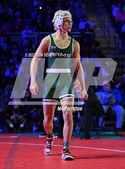 Thumbnail 1 in UIL 6A State Championships 106 lbv- 150 lb Finals photogallery.