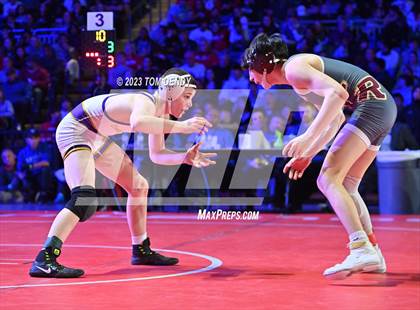 Thumbnail 3 in UIL 6A State Championships 106 lbv- 150 lb Finals photogallery.