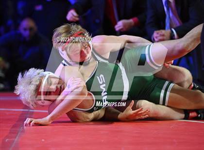 Thumbnail 3 in UIL 6A State Championships 106 lbv- 150 lb Finals photogallery.
