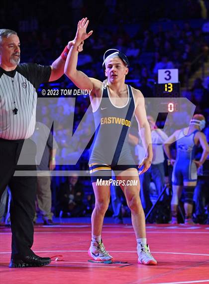 Thumbnail 3 in UIL 6A State Championships 106 lbv- 150 lb Finals photogallery.