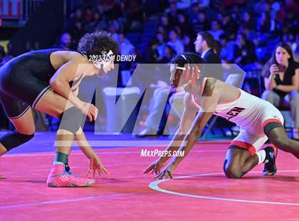 Thumbnail 2 in UIL 6A State Championships 106 lbv- 150 lb Finals photogallery.