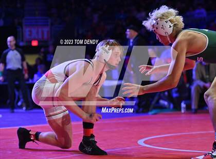 Thumbnail 3 in UIL 6A State Championships 106 lbv- 150 lb Finals photogallery.