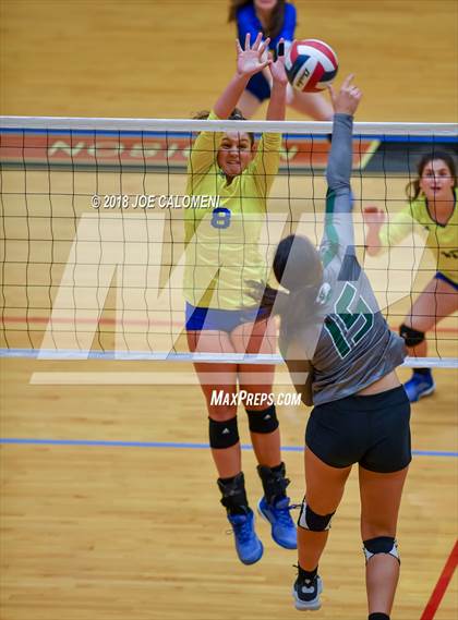 Thumbnail 3 in Reagan [Ronald] vs Clemens (NEISD Volleyball Tournament) photogallery.