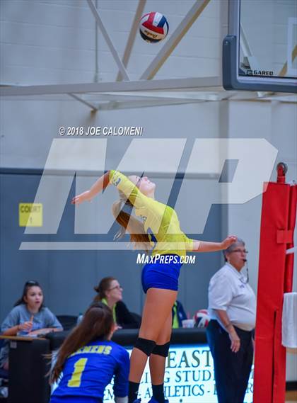 Thumbnail 3 in Reagan [Ronald] vs Clemens (NEISD Volleyball Tournament) photogallery.