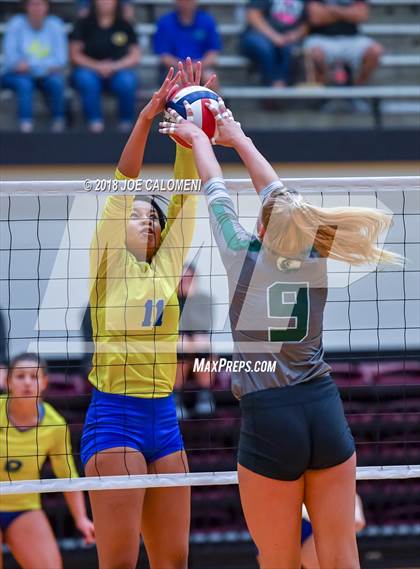 Thumbnail 2 in Reagan [Ronald] vs Clemens (NEISD Volleyball Tournament) photogallery.