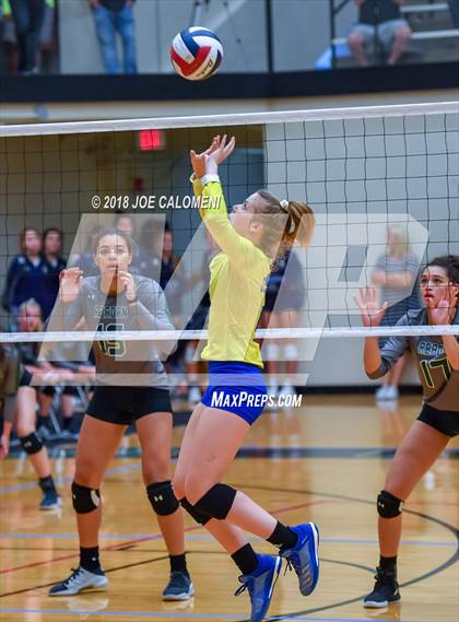 Thumbnail 3 in Reagan [Ronald] vs Clemens (NEISD Volleyball Tournament) photogallery.