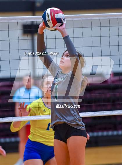 Thumbnail 2 in Reagan [Ronald] vs Clemens (NEISD Volleyball Tournament) photogallery.