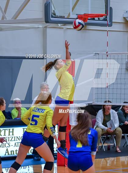 Thumbnail 1 in Reagan [Ronald] vs Clemens (NEISD Volleyball Tournament) photogallery.