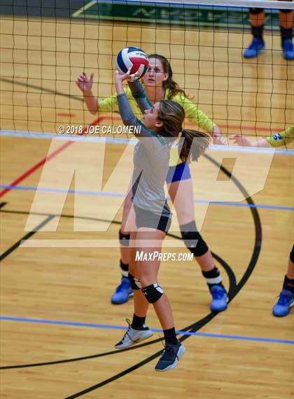 Thumbnail 1 in Reagan [Ronald] vs Clemens (NEISD Volleyball Tournament) photogallery.