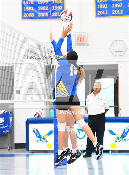 Thumbnail 1 in Rancho Solano Prep vs. Fort Thomas (PCDS Desert Classic) photogallery.