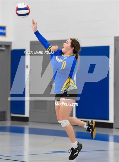 Thumbnail 3 in Rancho Solano Prep vs. Fort Thomas (PCDS Desert Classic) photogallery.