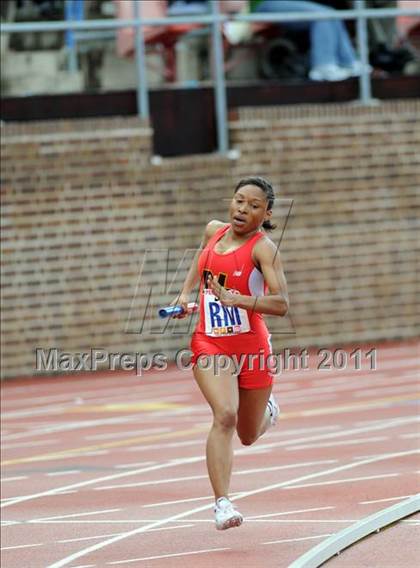 Thumbnail 2 in 117th Penn Relays (Girls 4x400m Events 126-128) photogallery.