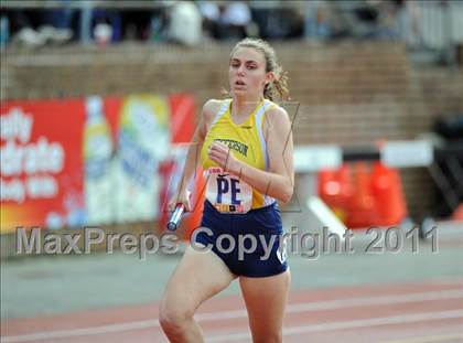 Thumbnail 3 in 117th Penn Relays (Girls 4x400m Events 126-128) photogallery.