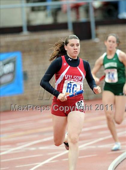Thumbnail 1 in 117th Penn Relays (Girls 4x400m Events 126-128) photogallery.