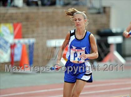 Thumbnail 1 in 117th Penn Relays (Girls 4x400m Events 126-128) photogallery.