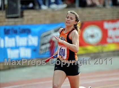 Thumbnail 3 in 117th Penn Relays (Girls 4x400m Events 126-128) photogallery.
