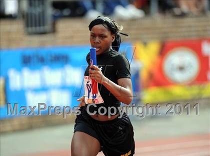 Thumbnail 3 in 117th Penn Relays (Girls 4x400m Events 126-128) photogallery.