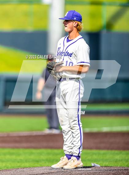 Thumbnail 2 in American Fork @ Riverton (UHSAA 6A Bracket 2 Final) photogallery.