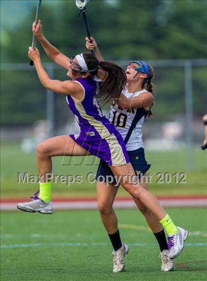 Thumbnail 2 in Shoreham-Wading River vs Christian Brothers Academy (NYSPHSAA Class C Semifinal) photogallery.