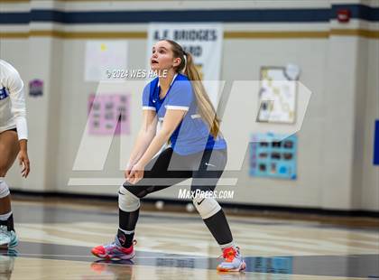 Thumbnail 3 in Harding Academy @ Arlington photogallery.