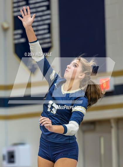 Thumbnail 2 in Harding Academy @ Arlington photogallery.