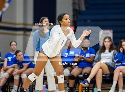 Thumbnail 3 in Harding Academy @ Arlington photogallery.