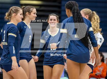 Thumbnail 3 in Harding Academy @ Arlington photogallery.