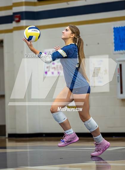 Thumbnail 1 in Harding Academy @ Arlington photogallery.
