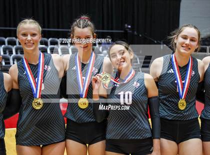 Thumbnail 1 in Johnson City vs. Wink (UIL 2A Volleyball Division I Final Medal Ceremony) photogallery.