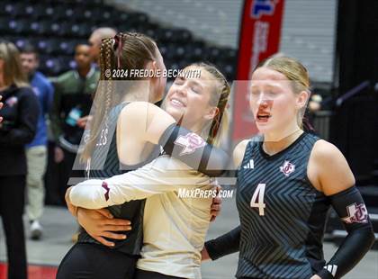 Thumbnail 3 in Johnson City vs. Wink (UIL 2A Volleyball Division I Final Medal Ceremony) photogallery.
