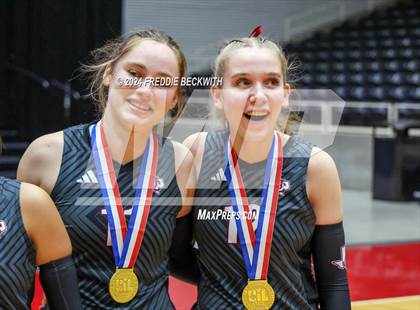 Thumbnail 3 in Johnson City vs. Wink (UIL 2A Volleyball Division I Final Medal Ceremony) photogallery.