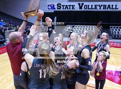 Thumbnail 2 in Johnson City vs. Wink (UIL 2A Volleyball Division I Final Medal Ceremony) photogallery.