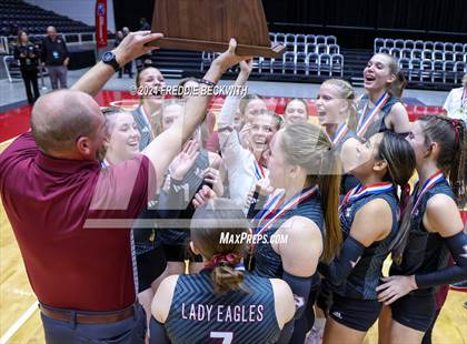 Thumbnail 3 in Johnson City vs. Wink (UIL 2A Volleyball Division I Final Medal Ceremony) photogallery.