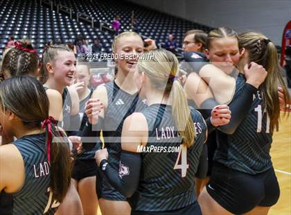 Thumbnail 2 in Johnson City vs. Wink (UIL 2A Volleyball Division I Final Medal Ceremony) photogallery.