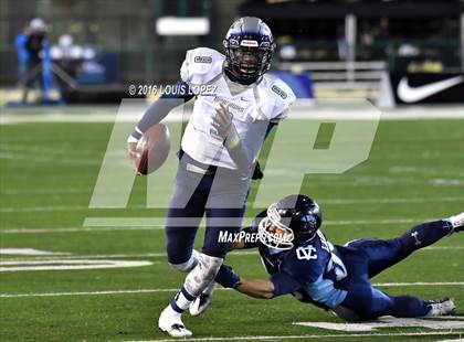 Thumbnail 2 in Valley Christian vs. Madison (CIF State Division 2AA Final) photogallery.